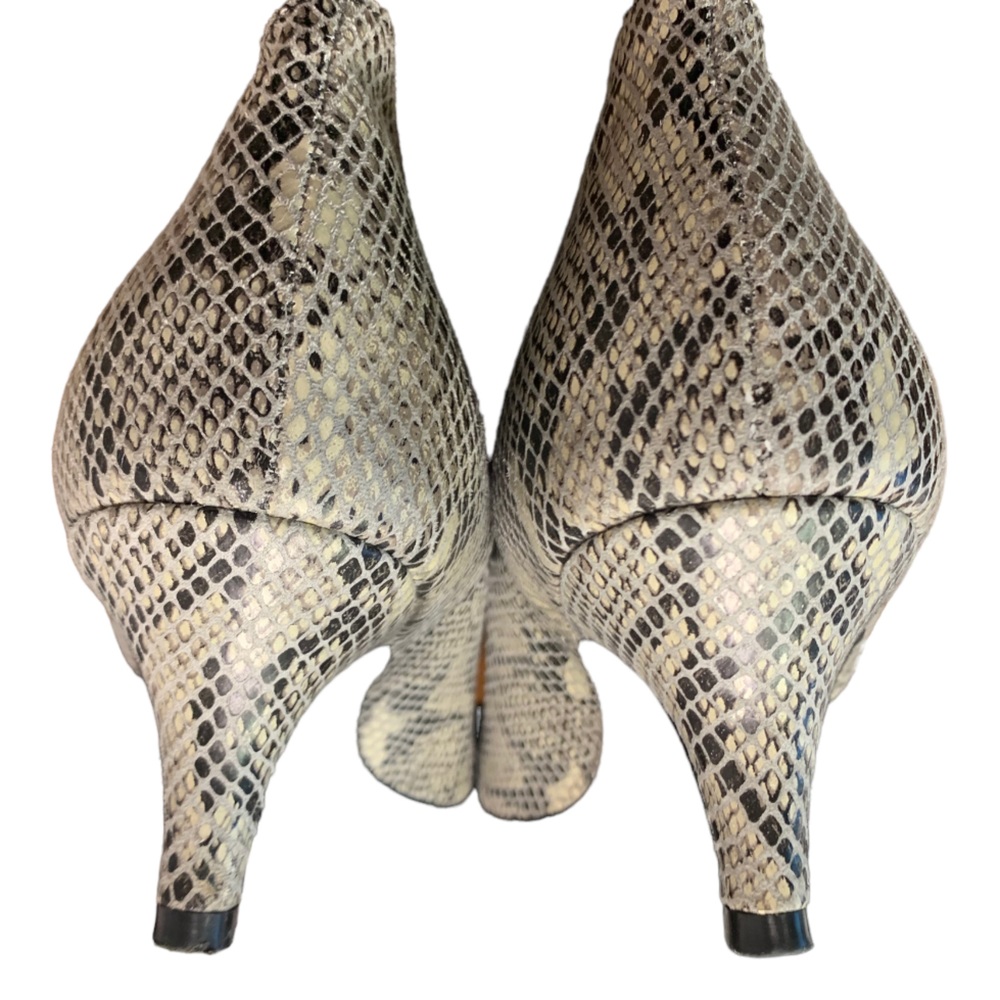 Andrew Geller women's Vienna kitten Heel Booties natural color Snake 7.5 - Picture 6 of 8